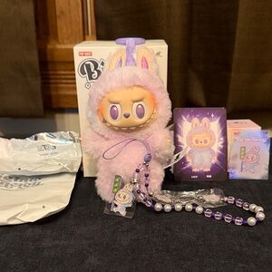 POP Mart The Monsters Big Into Energy BUNDLE Labubu & Phone Charm - Luck